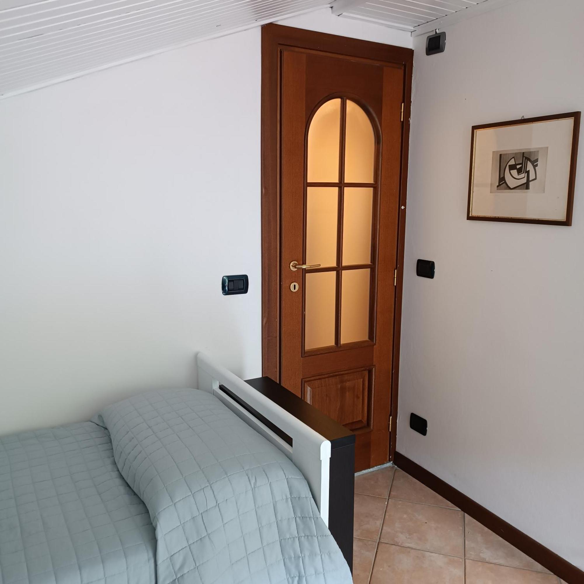Apartamento Cascina Flino Diano dʼAlba Exterior foto